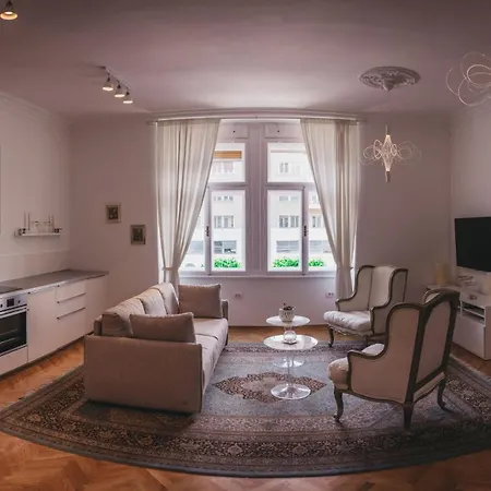 Apartment Ab - Filip *